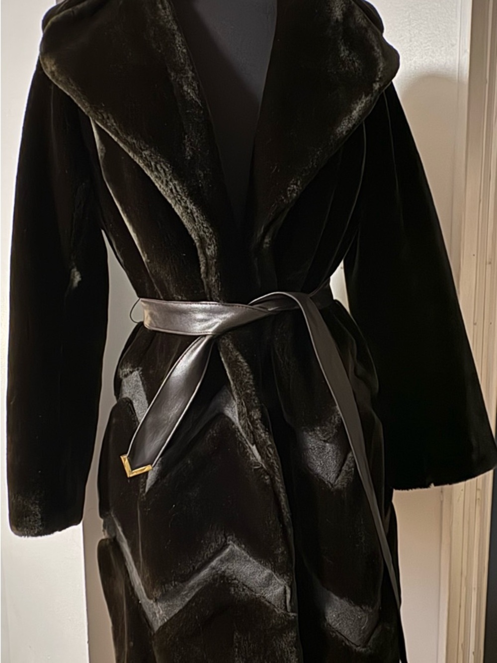 BORGAZIA Black Faux Fur Belted Wrap Coat with Chevron Leather Detail- Women's M